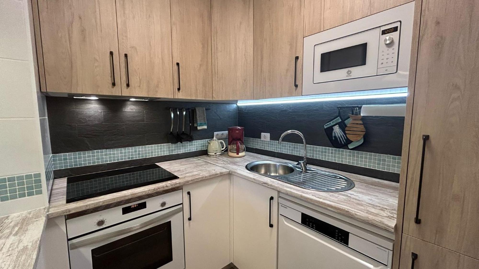Huebsche Ferienwohnung Mit 2 Schlafzimmern, Pool Und Wlan, Strandnaehe كالاو سالفاجي المظهر الخارجي الصورة